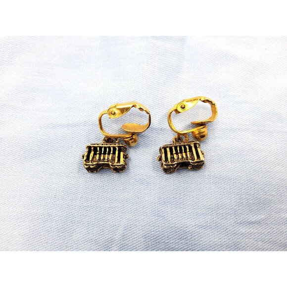 Vintage Street Car Gold Tone Clip On Dangle Earrings San Francisco Souvenier - Picture 1 of 3